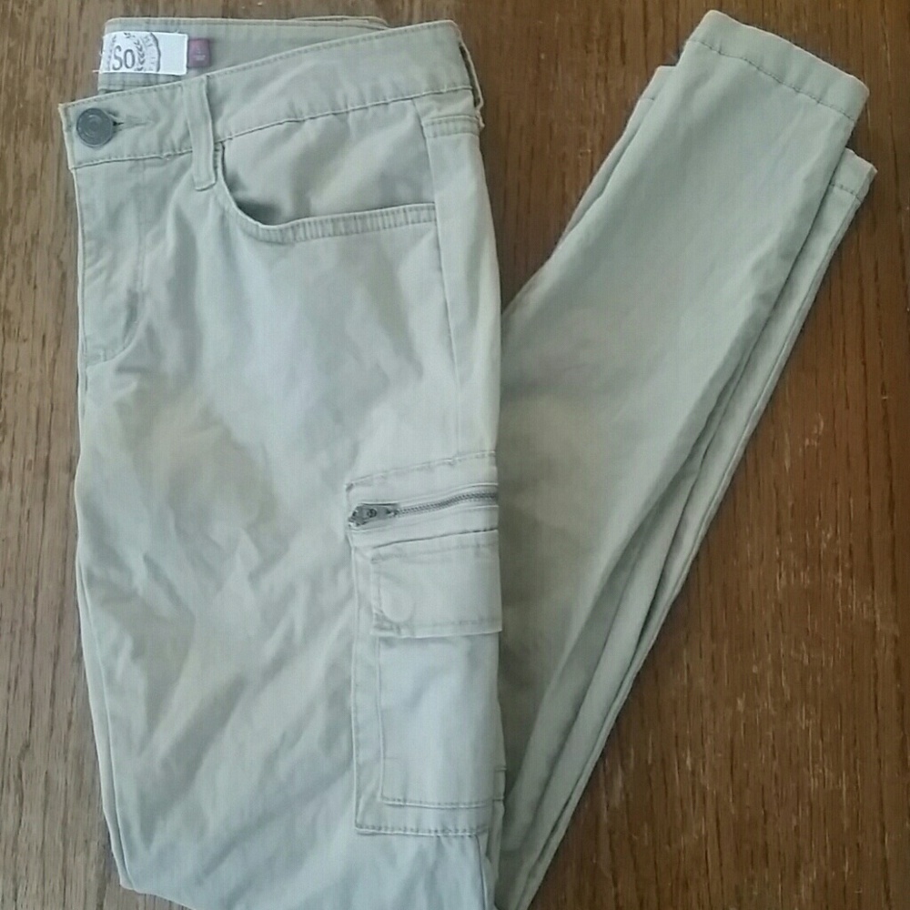 NWOT Khaki Pants Skinny Size 5